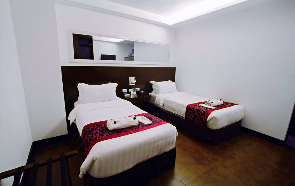 Hotel-Fina-Grand-Room-2